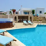 Villa Kamari