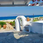 Villa Kamari *