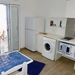 Kamari Villa