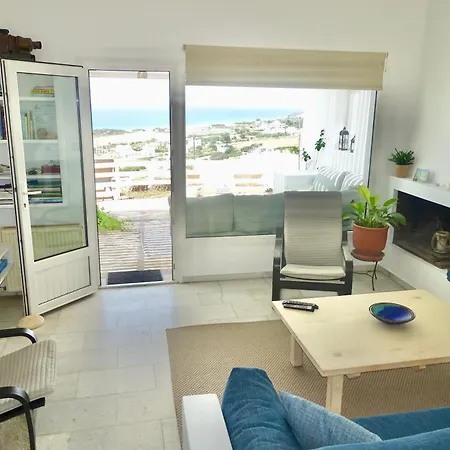 Kamari Villa